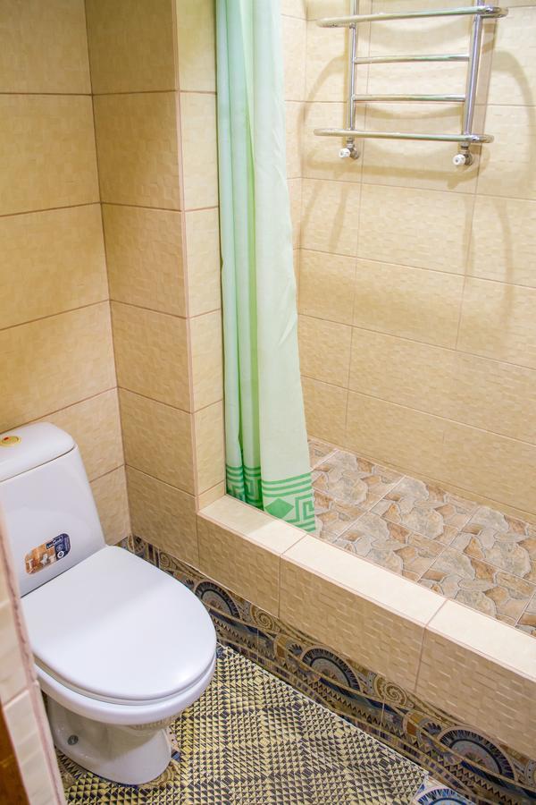 Guest House Cherepaha Кам'янець-Подільский Екстер'єр фото